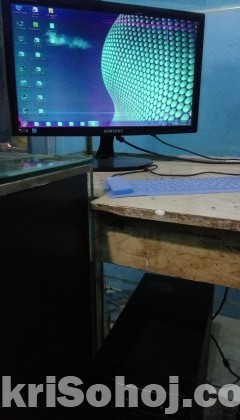 Desktop Computer With Samsung monitor
